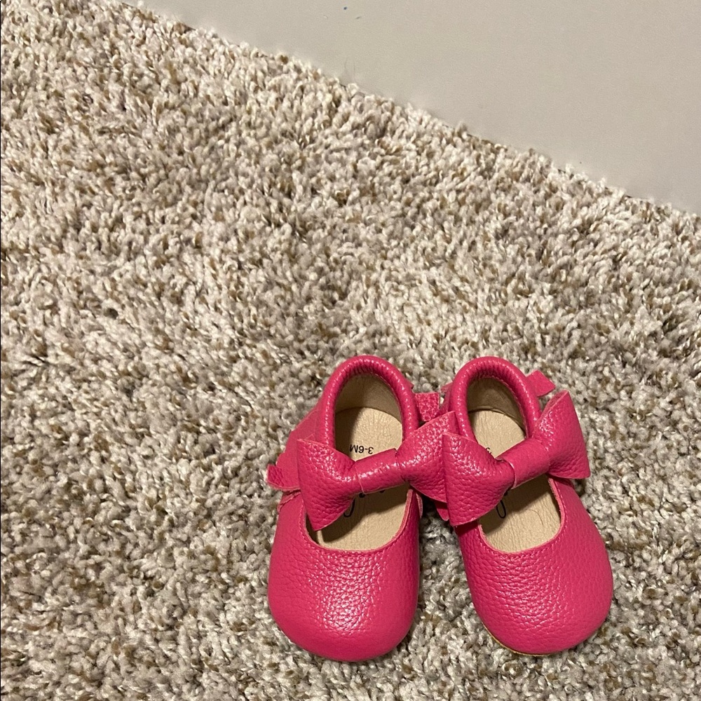 Monkey Feet moccasins size 3-6 month